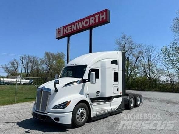 Kenworth T680 Τράκτορες