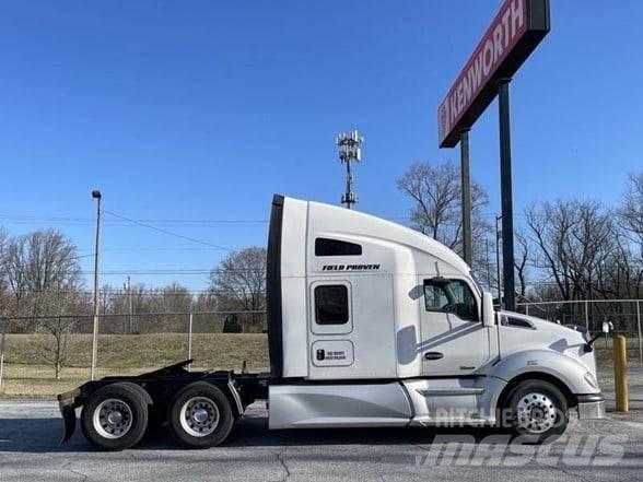 Kenworth T680 Τράκτορες