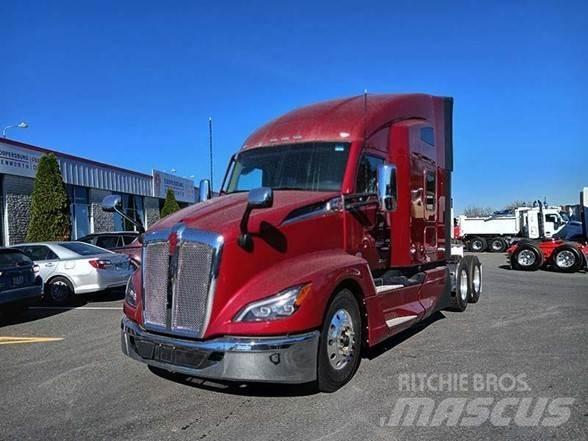 Kenworth T680 Τράκτορες