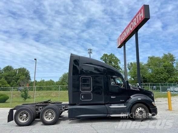 Kenworth T680 Τράκτορες
