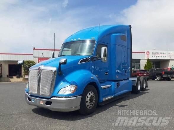 Kenworth T680 Τράκτορες