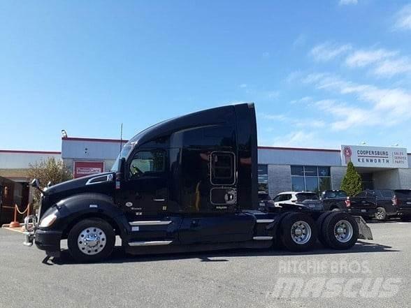 Kenworth T680 Τράκτορες