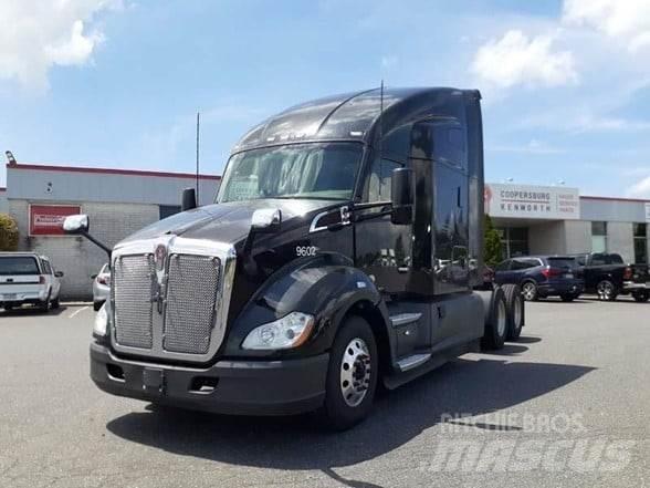 Kenworth T680 Τράκτορες