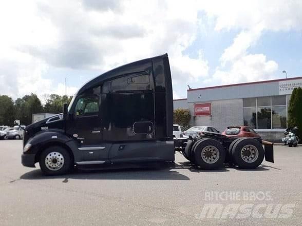 Kenworth T680 Τράκτορες