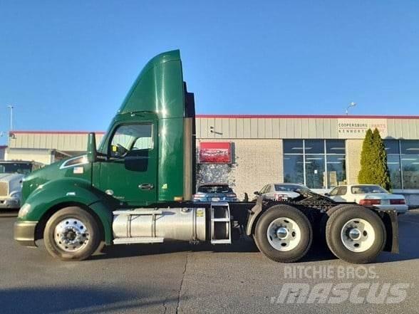 Kenworth T680 Τράκτορες