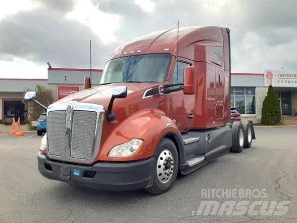 Kenworth T680 Τράκτορες