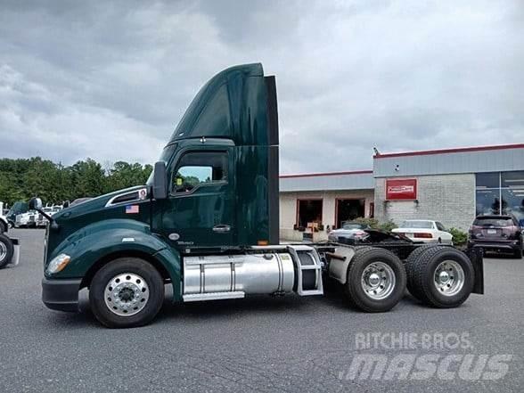 Kenworth T680 Τράκτορες