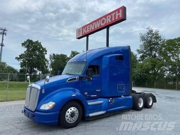 Kenworth T680 Τράκτορες