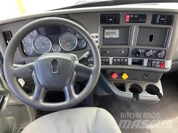 Kenworth T680 Τράκτορες
