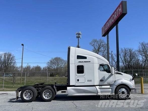 Kenworth T680 Τράκτορες