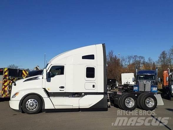 Kenworth T680 Τράκτορες