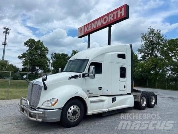 Kenworth T680 Τράκτορες