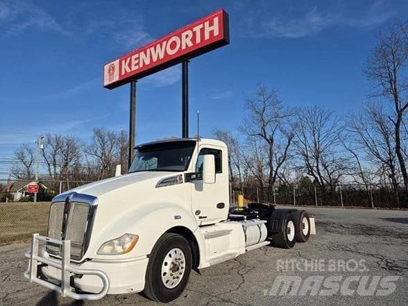 Kenworth T680 Τράκτορες