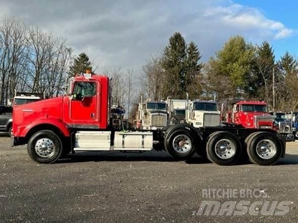 Kenworth T800 Τράκτορες