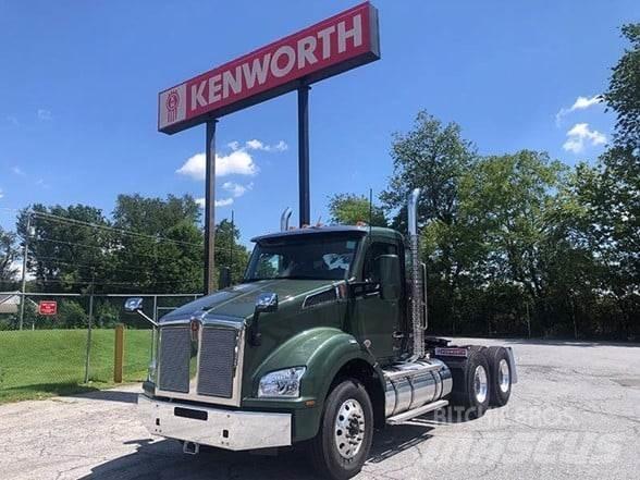Kenworth T880 Τράκτορες