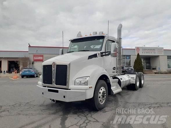 Kenworth T880 Τράκτορες