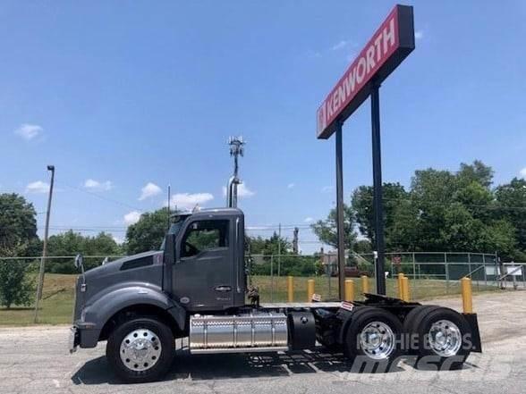 Kenworth T880 Τράκτορες
