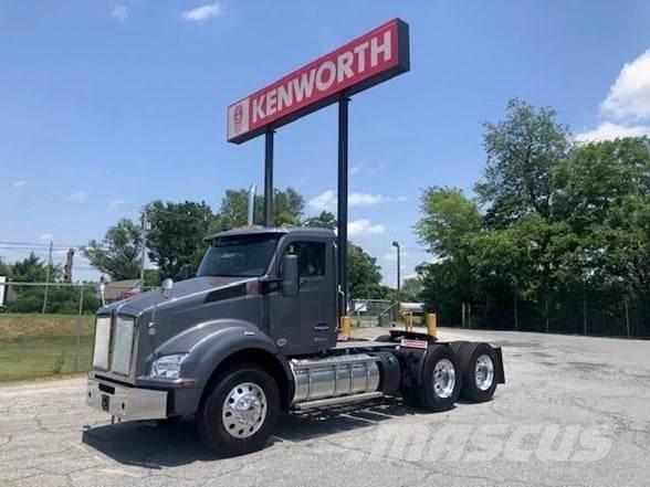 Kenworth T880 Τράκτορες