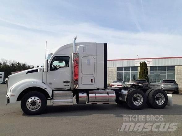 Kenworth T880 Τράκτορες