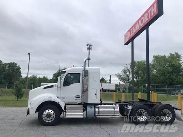 Kenworth T880 Τράκτορες