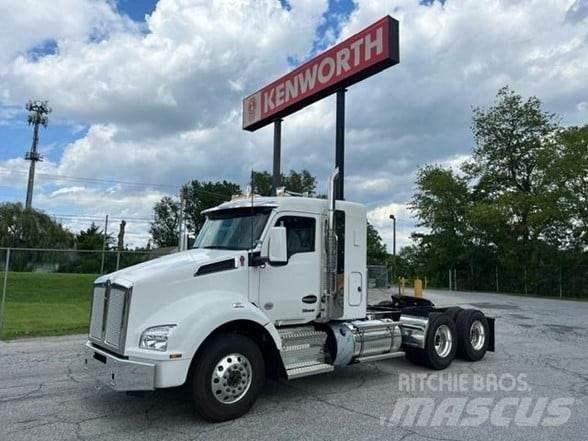 Kenworth T880 Τράκτορες