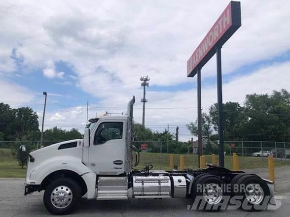 Kenworth T880 Τράκτορες