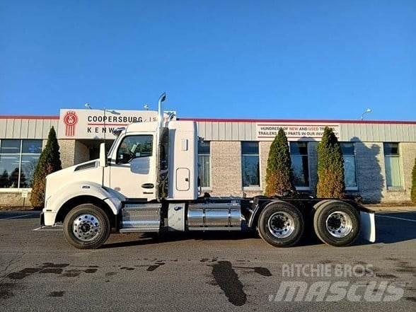 Kenworth T880 Τράκτορες