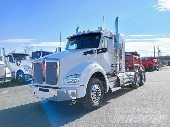 Kenworth T880 Τράκτορες
