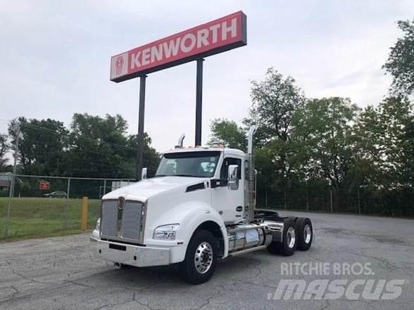 Kenworth T880 Τράκτορες