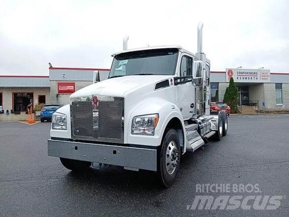 Kenworth T880 Τράκτορες