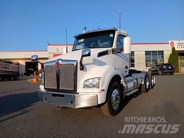 Kenworth T880 Τράκτορες