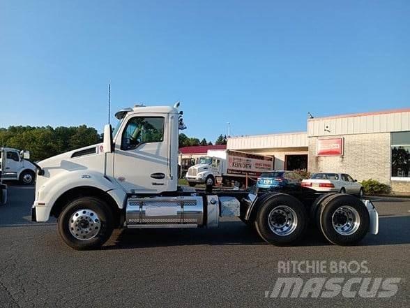 Kenworth T880 Τράκτορες