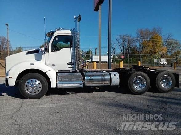 Kenworth T880 Τράκτορες