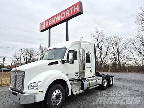 Kenworth T880 Τράκτορες
