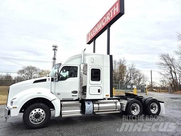 Kenworth T880 Τράκτορες