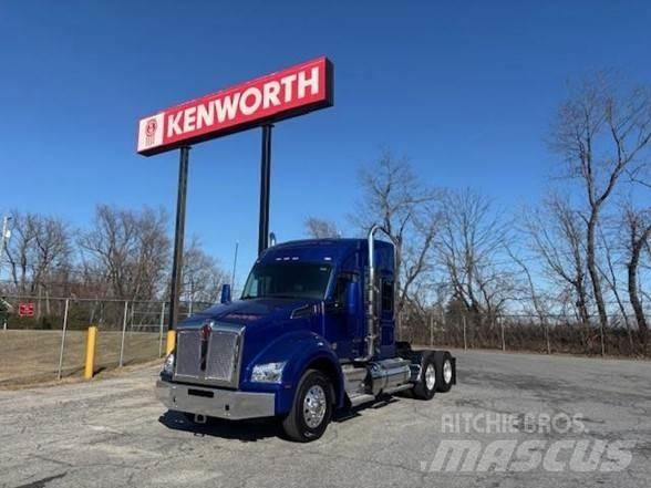 Kenworth T880 Τράκτορες