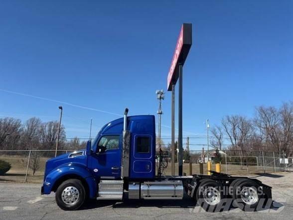 Kenworth T880 Τράκτορες