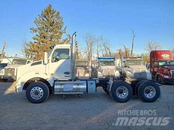 Kenworth T880 Τράκτορες