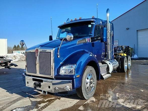 Kenworth T880 Τράκτορες