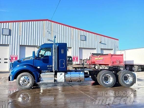 Kenworth T880 Τράκτορες