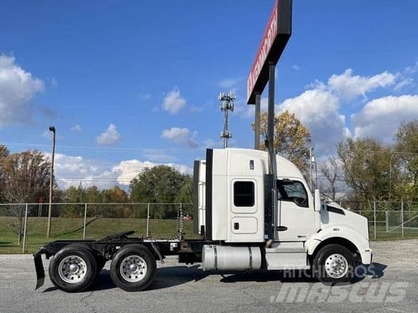 Kenworth T880 Τράκτορες