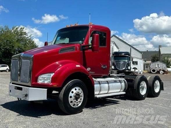 Kenworth T880 Τράκτορες