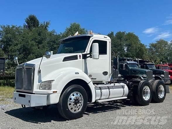 Kenworth T880 Τράκτορες