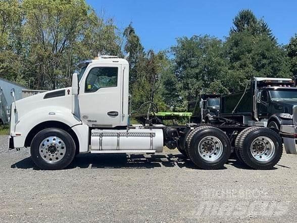 Kenworth T880 Τράκτορες