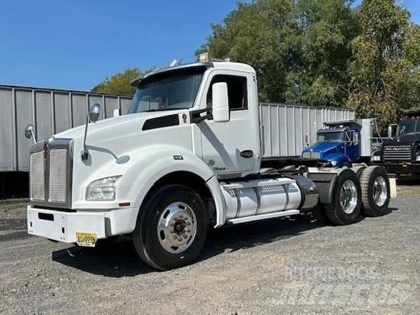 Kenworth T880 Τράκτορες