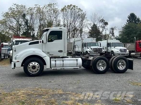 Kenworth T880 Τράκτορες