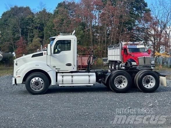 Kenworth T880 Τράκτορες
