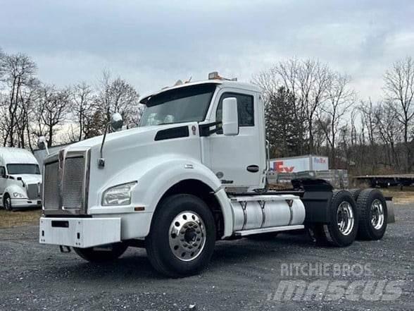 Kenworth T880 Τράκτορες