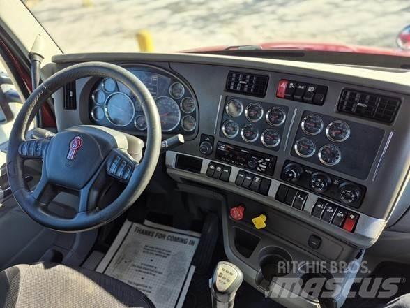 Kenworth T880 Φορτηγά Ανατροπή