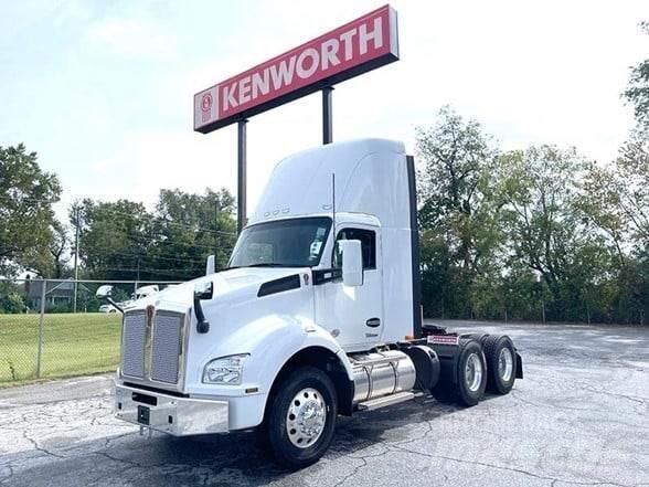 Kenworth T880 Τράκτορες